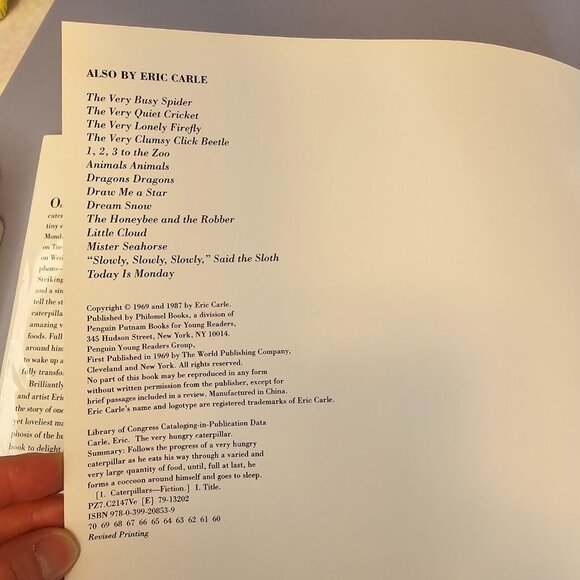 Classic Childrens Book Lot Eric Carle Very Hungry Caterpillar Goodnight Moon - Picture 8 of 16